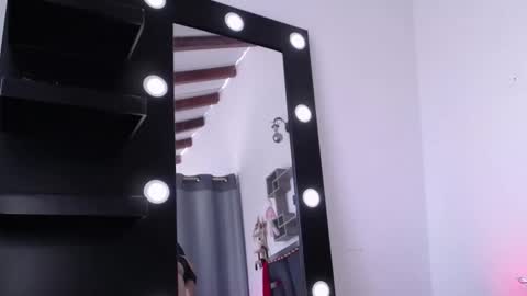daenerys_cat online show from 12.18.24