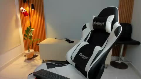 Allan Daf online show from 12.02.24