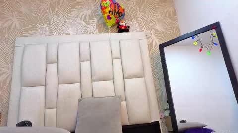 daffnelewis online show from 02.09.26