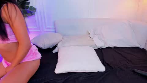 dafne_hillss online show from 10.29.25