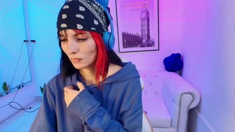 Snapshot of dafne_huges chatting on 01.14.25 dafne huges online show from 01.14.25