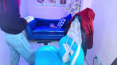 Snapshot of dafne_huges chatting on 09.16.25 dafne huges online show from 09.16.25