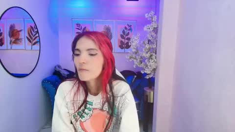 Snapshot of dafne_huges chatting on 09.30.25 dafne huges online show from 09.30.25