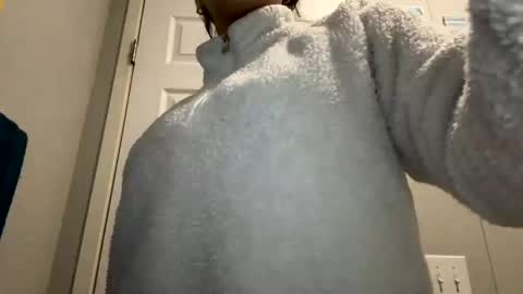 Snapshot of dafnecloutier chatting on 02.16.25 Dafne 27 Cory-24 online show from 02.16.25