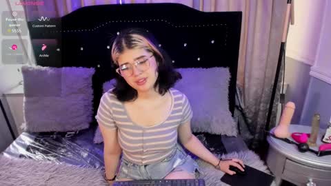Dafne  online show from 09.23.25