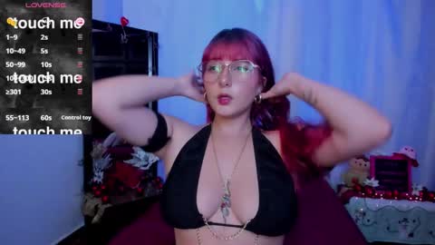 Dafne Moon online show from 12.03.25
