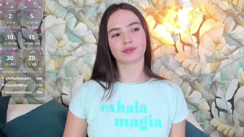 Snapshot of dafnevega chatting on 02.26.25 Dafne  online show from 02.26.25