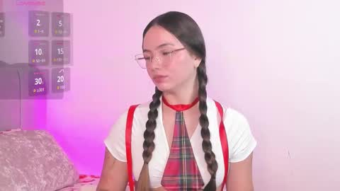 Dafne  online show from 12.15.25