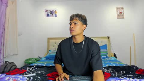 Snapshot of dafnezahiraa_ chatting on 01.05.25 dafnezahiraa online show from 01.05.25