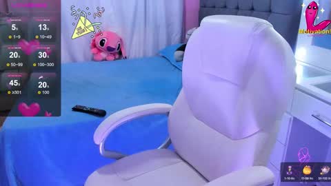 Snapshot of dahian_carter chatting on 12.18.24 Dahian online show from 12.18.24