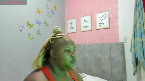 Snapshot of dahianajoss chatting on 01.27.25 Ebony Sex Dahian online show from 01.27.25