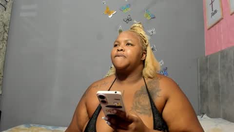 Snapshot of dahianajoss chatting on 02.05.25 Ebony Sex Dahian online show from 02.05.25