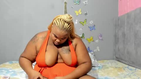 Snapshot of dahianajoss chatting on 02.06.25 Ebony Sex Dahian online show from 02.06.25