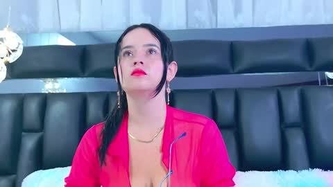 Dahiana online show from 10.19.25