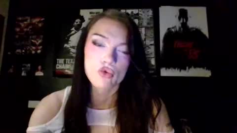 Snapshot of dahlia_adore chatting on 10.25.25 dahlia_adore online show from 10.25.25