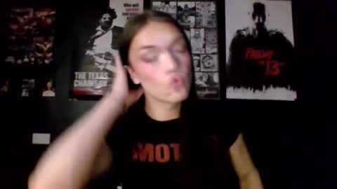 Snapshot of dahlia_adore chatting on 11.12.25 dahlia_adore online show from 11.12.25