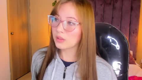 Dahlia online show from 11.09.25