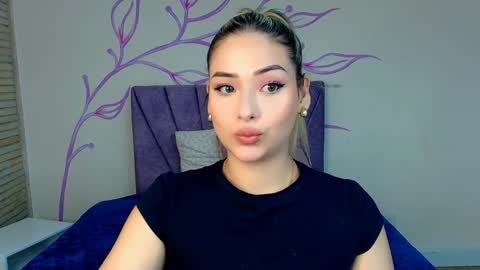 Dahlia online show from 01.17.25