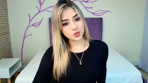 Dahlia online show from 02.10.25