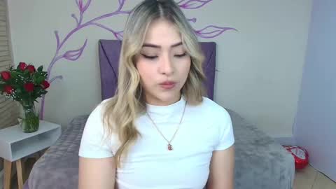 Dahlia online show from 02.15.25