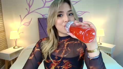 Dahlia online show from 03.05.25