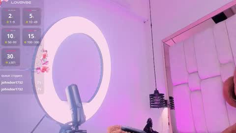 Daia Ortiz  online show from 10.21.25