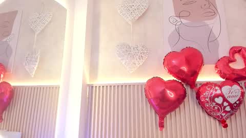 Snapshot of daiana_curly chatting on 02.15.26 Daiana online show from 02.15.26