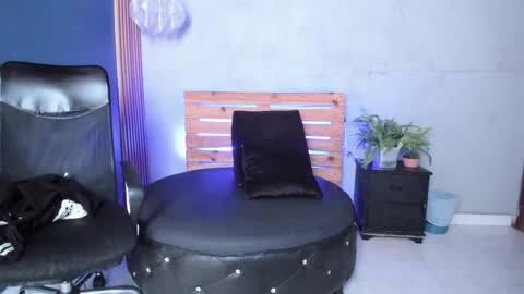 daiisy_kiss online show from 10.04.25