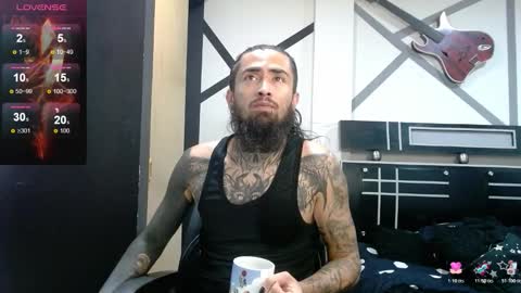 Snapshot of daimon_rock01 chatting on 11.15.25 felipe online show from 11.15.25