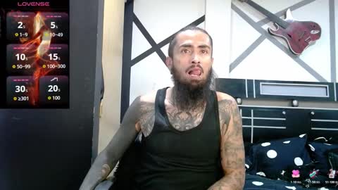 Snapshot of daimon_rock01 chatting on 02.05.26 felipe online show from 02.05.26