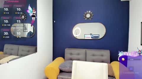 Snapshot of dainaevans chatting on 01.23.25 dainaevans online show from 01.23.25