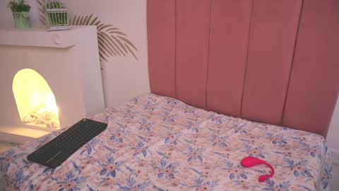 Lauren            online show from 03.06.25