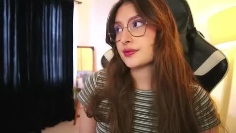 Lauren            online show from 11.25.25