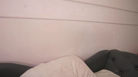 Lauren            online show from 04.06.26