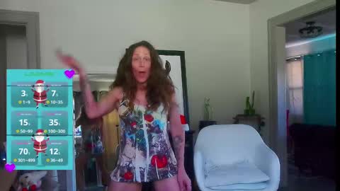 Snapshot of daisy_dove chatting on 11.23.25 Daisy online show from 11.23.25