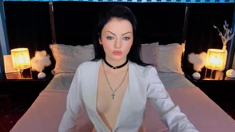 daisydelight_ online show from 10.11.25
