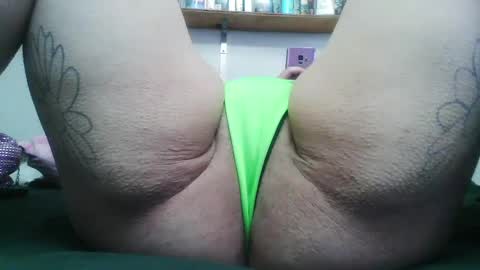 Snapshot of daisytucson chatting on 02.27.25 DaisyTucson online show from 02.27.25