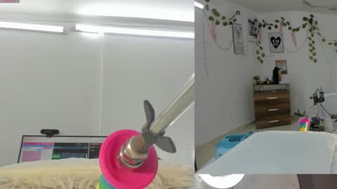 daki_ume_ online show from 11.24.25