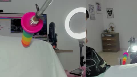 daki_ume_ online show from 02.16.26