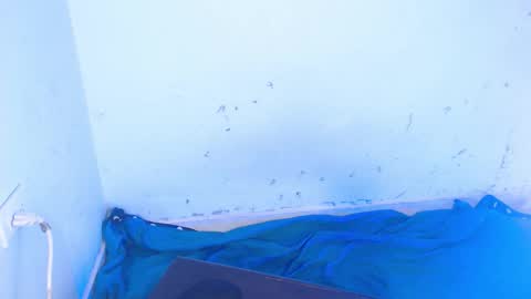 VALENTINA  online show from 09.23.25