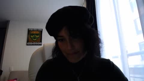 Snapshot of dakota01_ chatting on 12.21.24 IG dakotasofiaa online show from 12.21.24