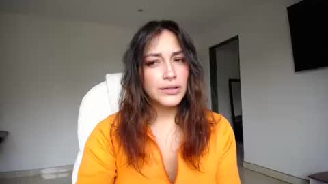 IG  dakotasofiaa online show from 05.17.26