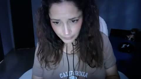 IG  dakotasofiaa online show from 06.18.26