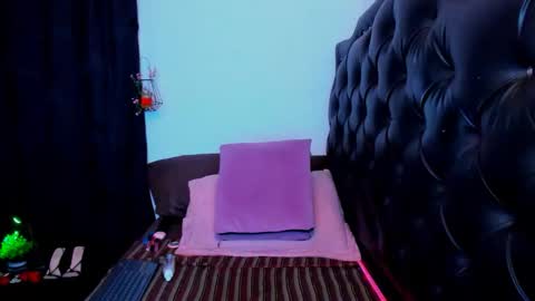 Rosse  online show from 10.17.25