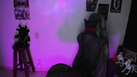 Dakota Crab online show from 10.14.25