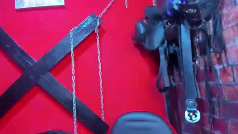 Mariana online show from 04.05.26