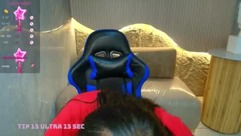 Snapshot of dakotha_v chatting on 09.25.25 Dakotha online show from 09.25.25