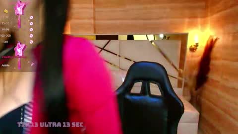 Snapshot of dakotha_v chatting on 10.10.25 Dakotha online show from 10.10.25