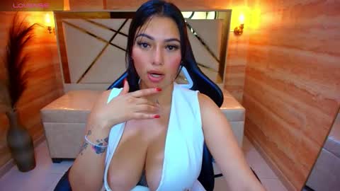 Snapshot of dakotha_v chatting on 01.15.26 Dakotha online show from 01.15.26