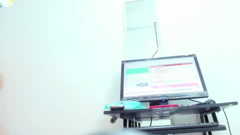 Snapshot of dalia_2 chatting on 02.03.25 Ren online show from 02.03.25